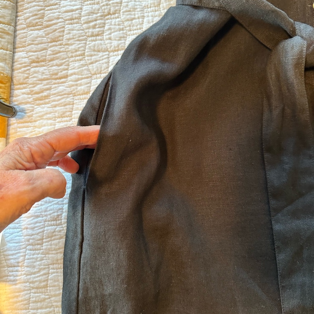 notPERFECTLINEN Charcoal Black Linen Shirtdress - Picture 4 of 5